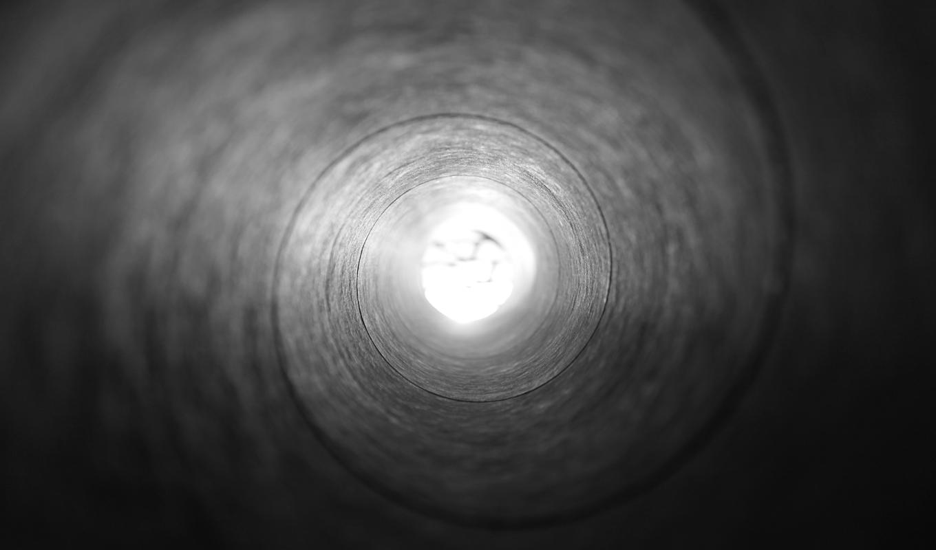 Annons:1 137-1360x800-grayscale.jpg