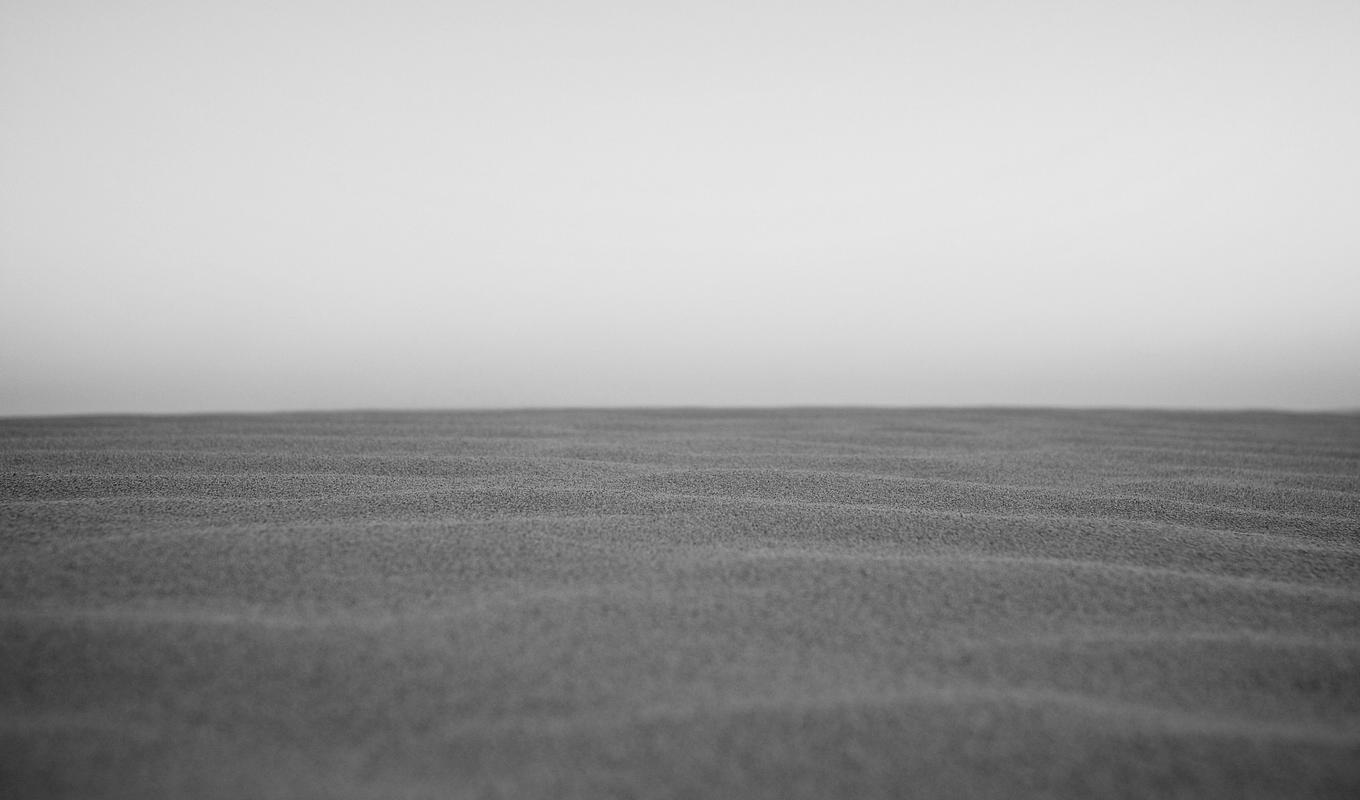 Annons:3 185-1360x800-grayscale.jpg